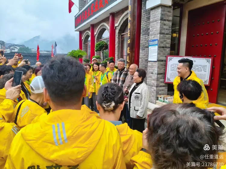 黔醉多品牌合作伙伴及消费者探秘京华酒庄匠心之旅